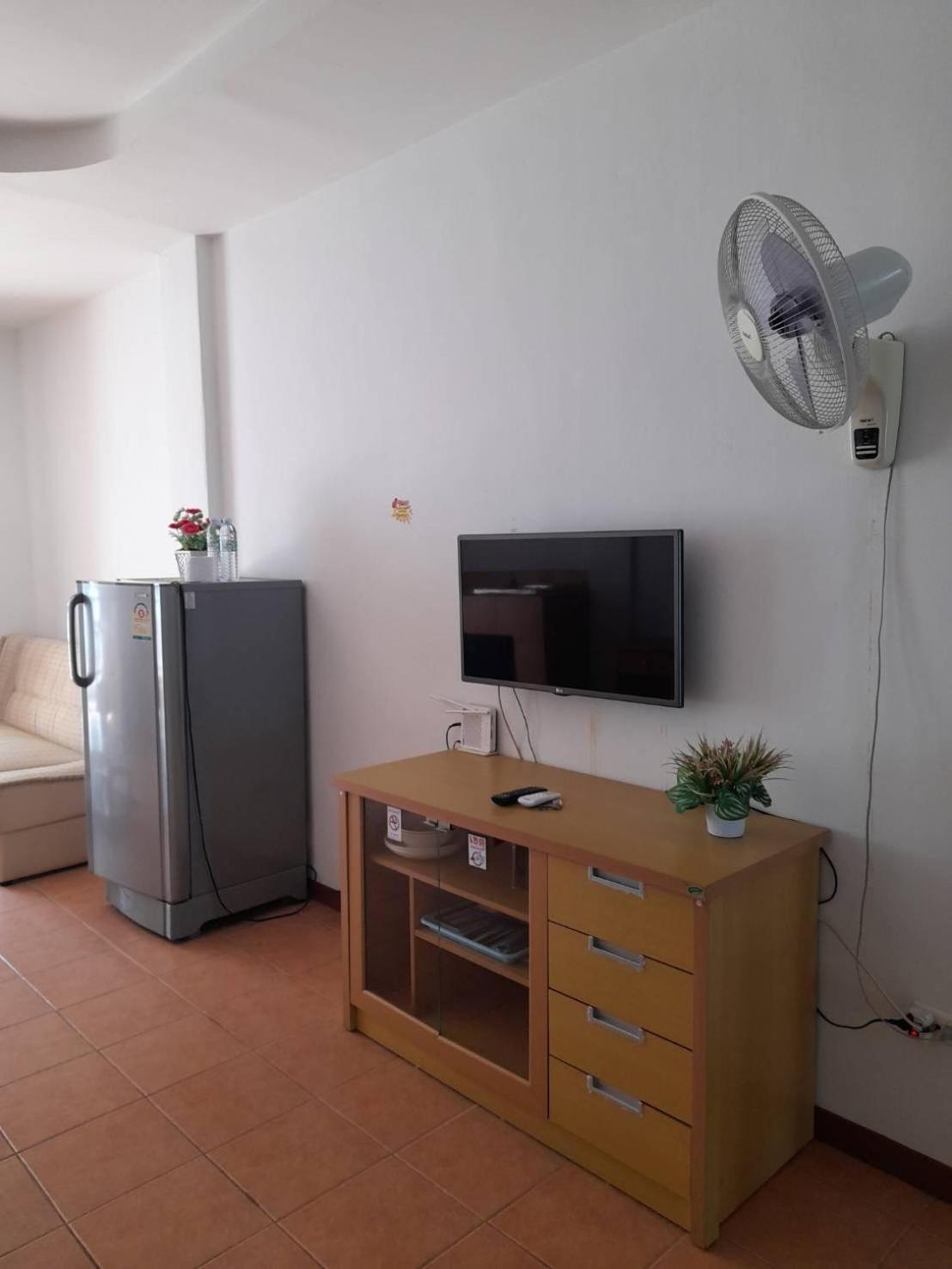 White House By Sorot ตึกขาวโดยโสรฬ Lejlighed Jomtien Beach Eksteriør billede