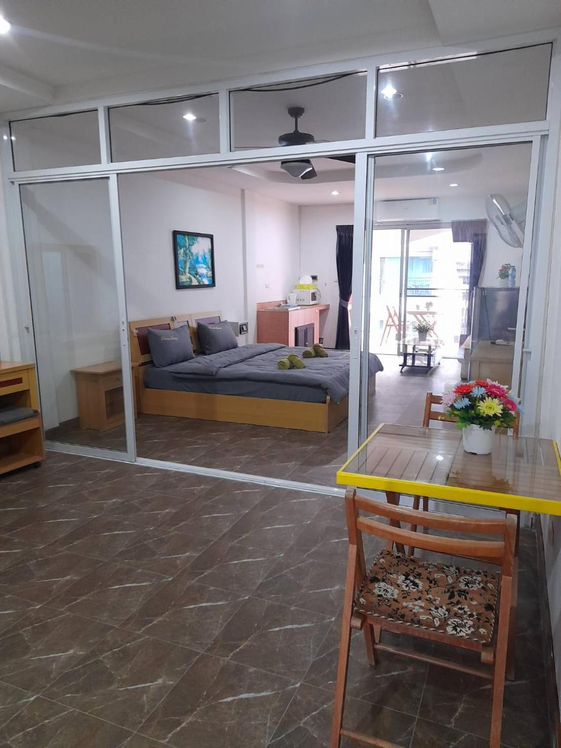 White House By Sorot ตึกขาวโดยโสรฬ Lejlighed Jomtien Beach Eksteriør billede